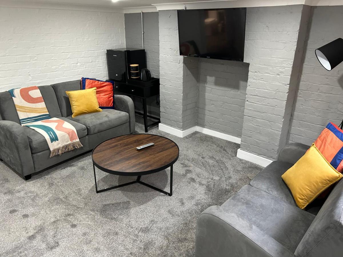 Airport Hideaway Lejlighed Manchester Eksteriør billede